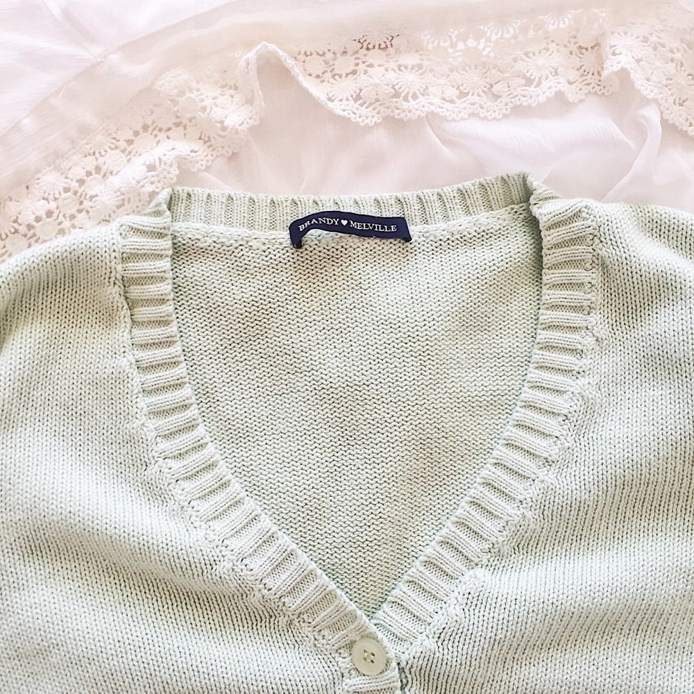 ♡ BM Billie Cardigan ♡ - Picture 2 of 3